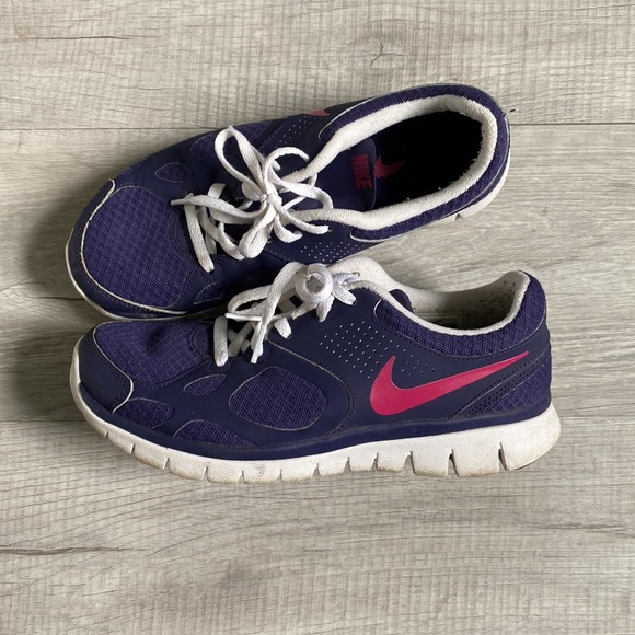 Purple Nike Running Sneaker - Picture 5 of 7